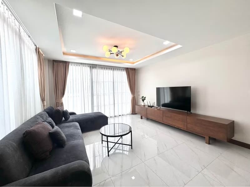 3 Bed House for Rent in Saraphi