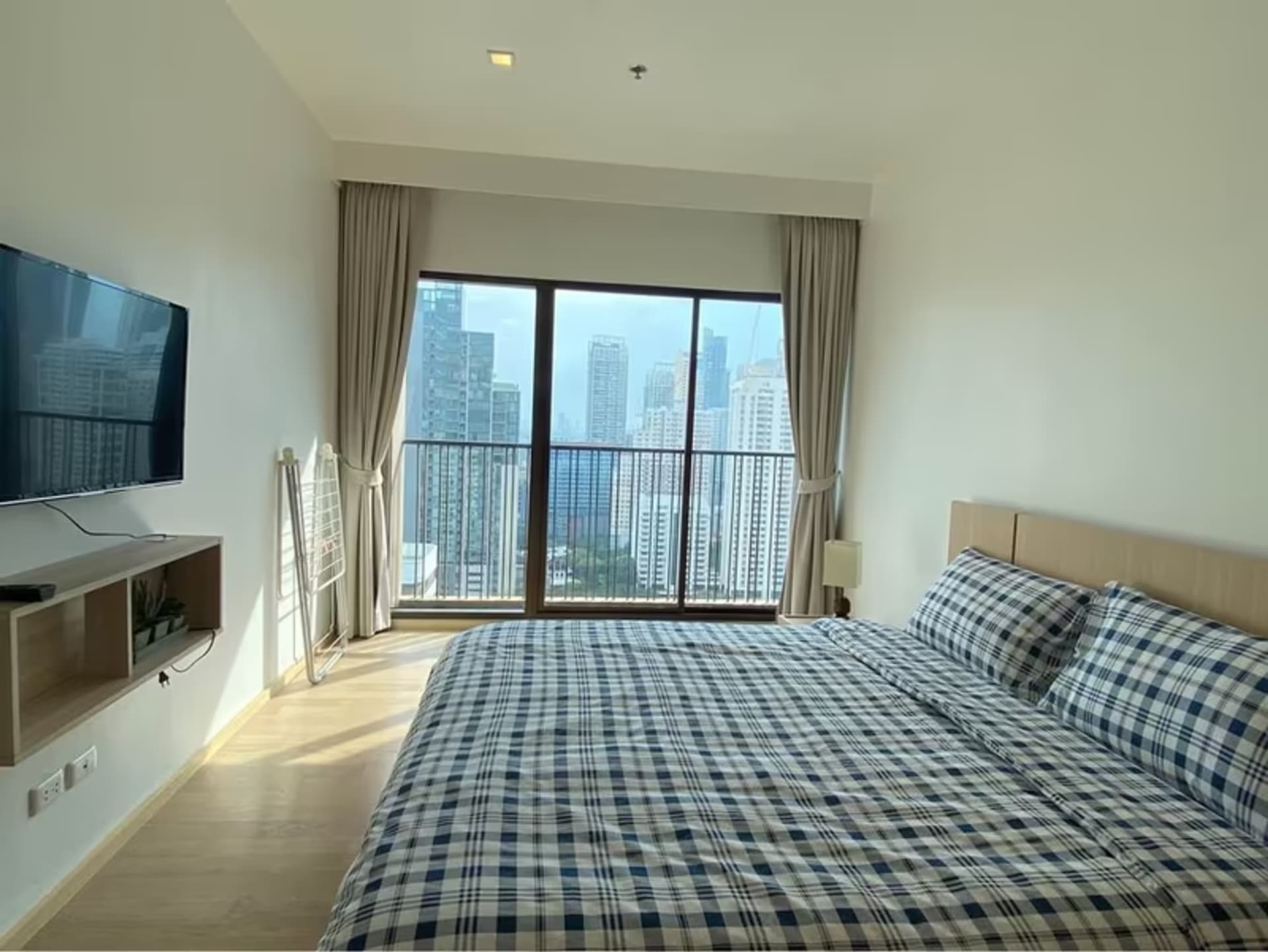  - Image 5