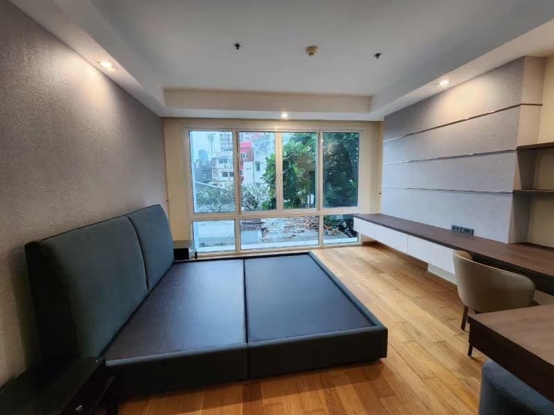 4 Bed Condo for Rent in Khlong Toei