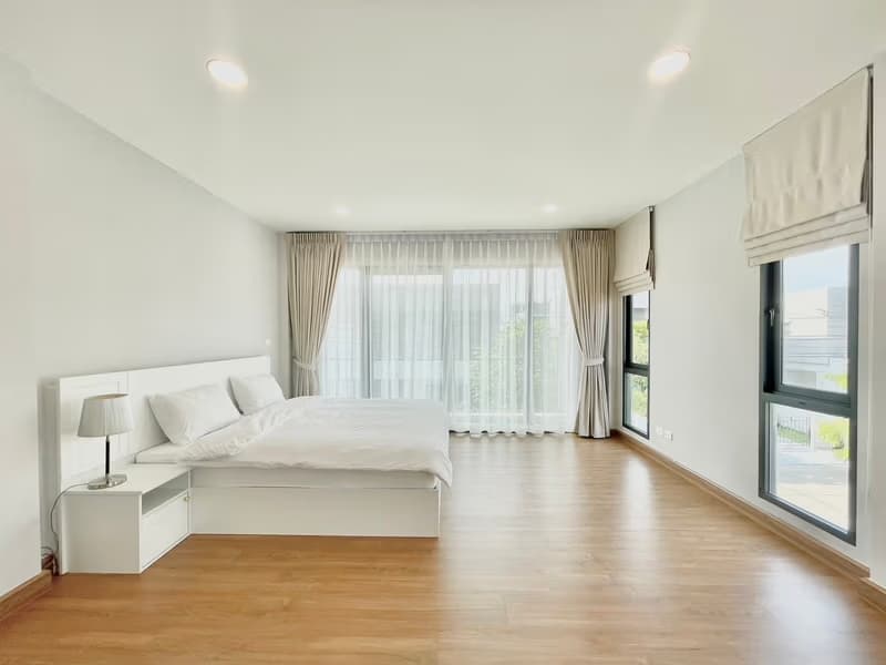 4 Bed House for Rent and Sale in Bang Phli, Samut Prakan