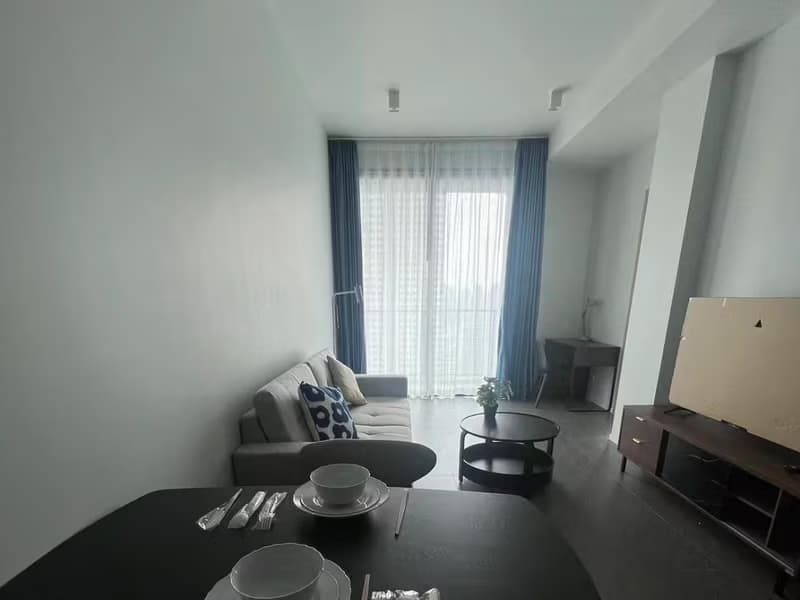 1 Bed Condo for Rent  Near Surasak BTS