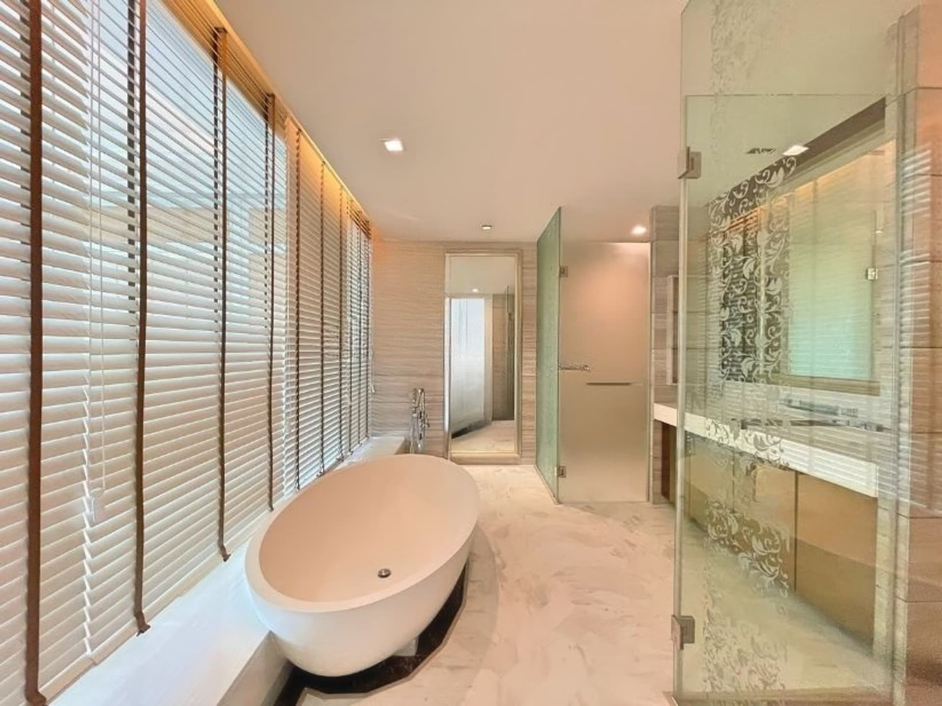 4 ห้องนอน คอนโด สำหรับ ขาย ใน วัฒนา - Image 8