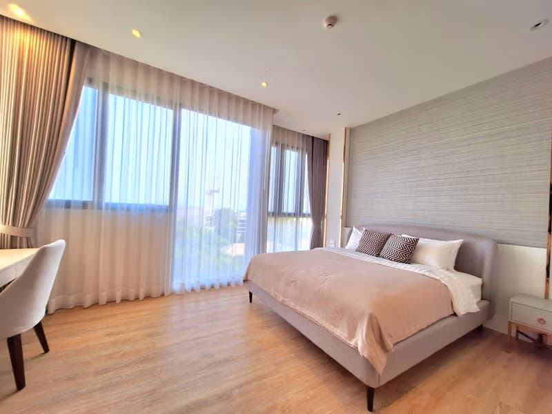 Condo for Rent at Bearing Residence