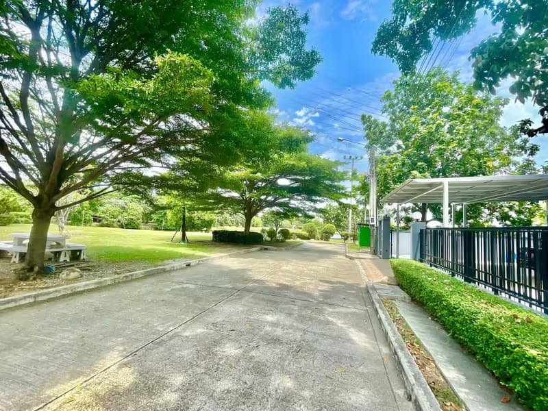 House for Rent in Prawet.