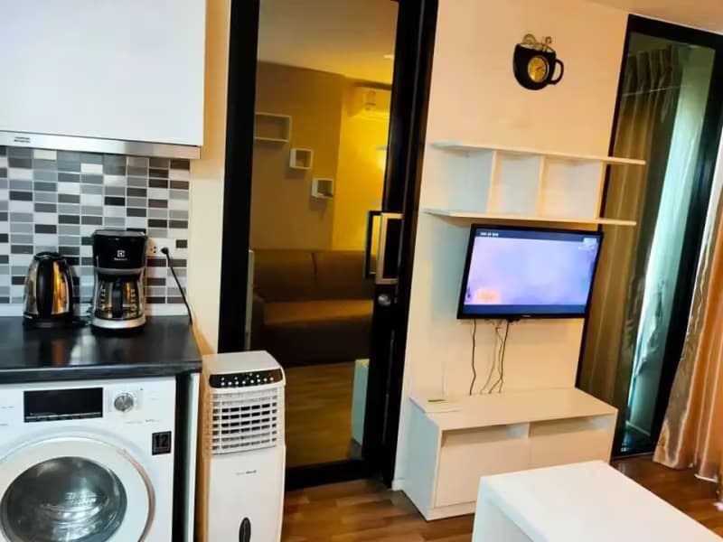 1 Bedroom Condo