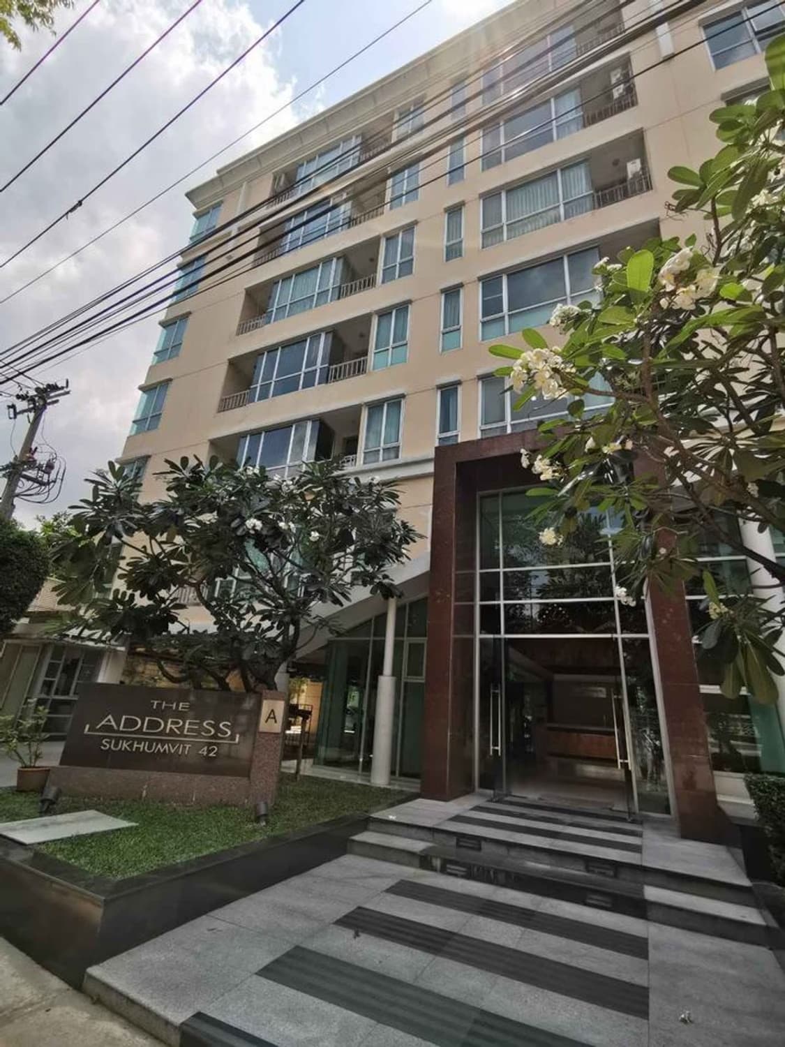 1 Bed Condo for Rent  Near Ekkamai BTS - Image 8