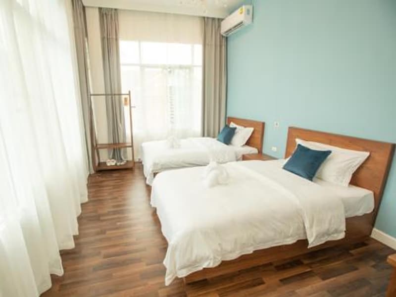 5 Bed House for Rent in Mueang Chiang Mai