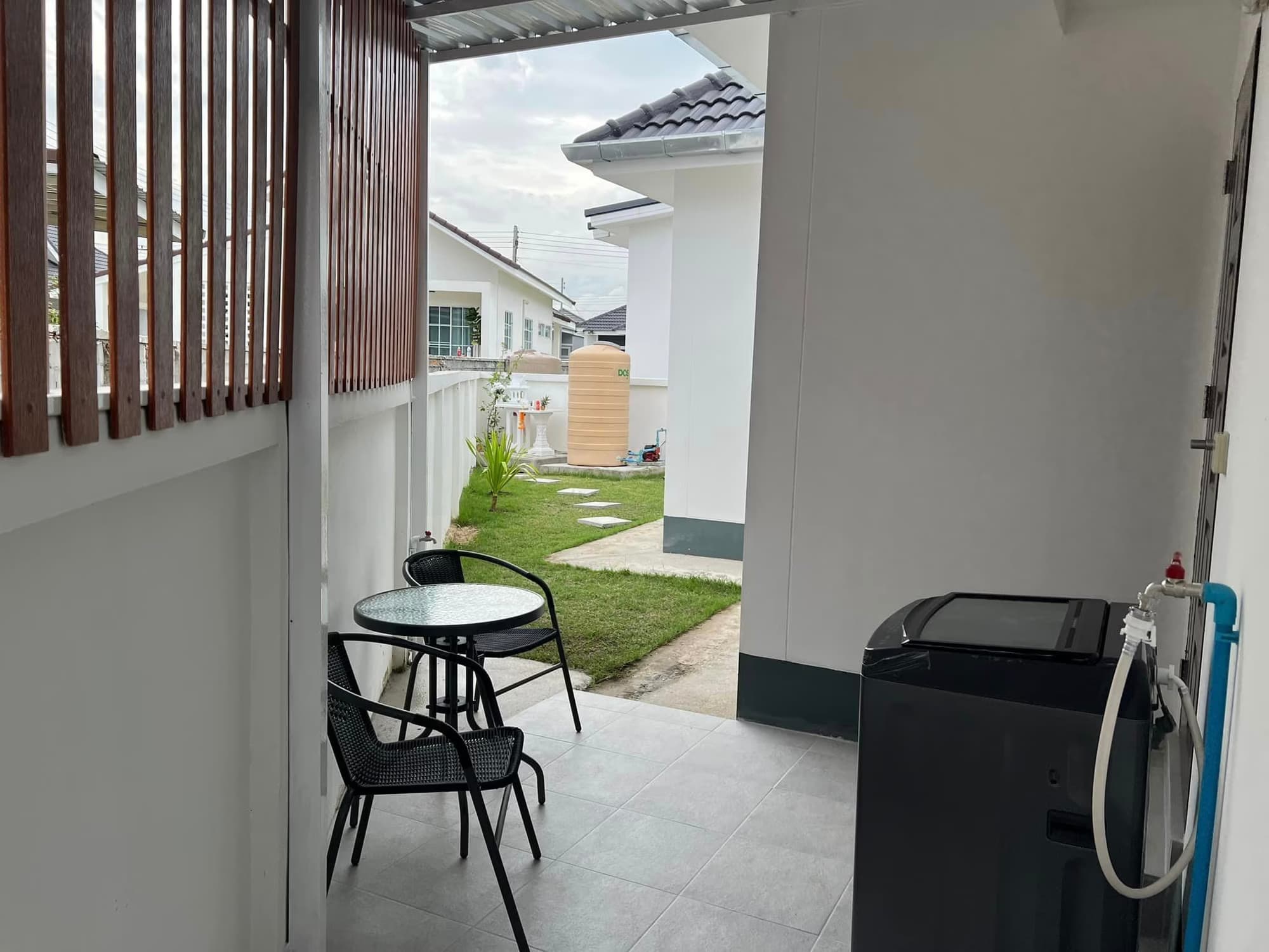 3 Bed House for Rent in Hang Dong - Image 4