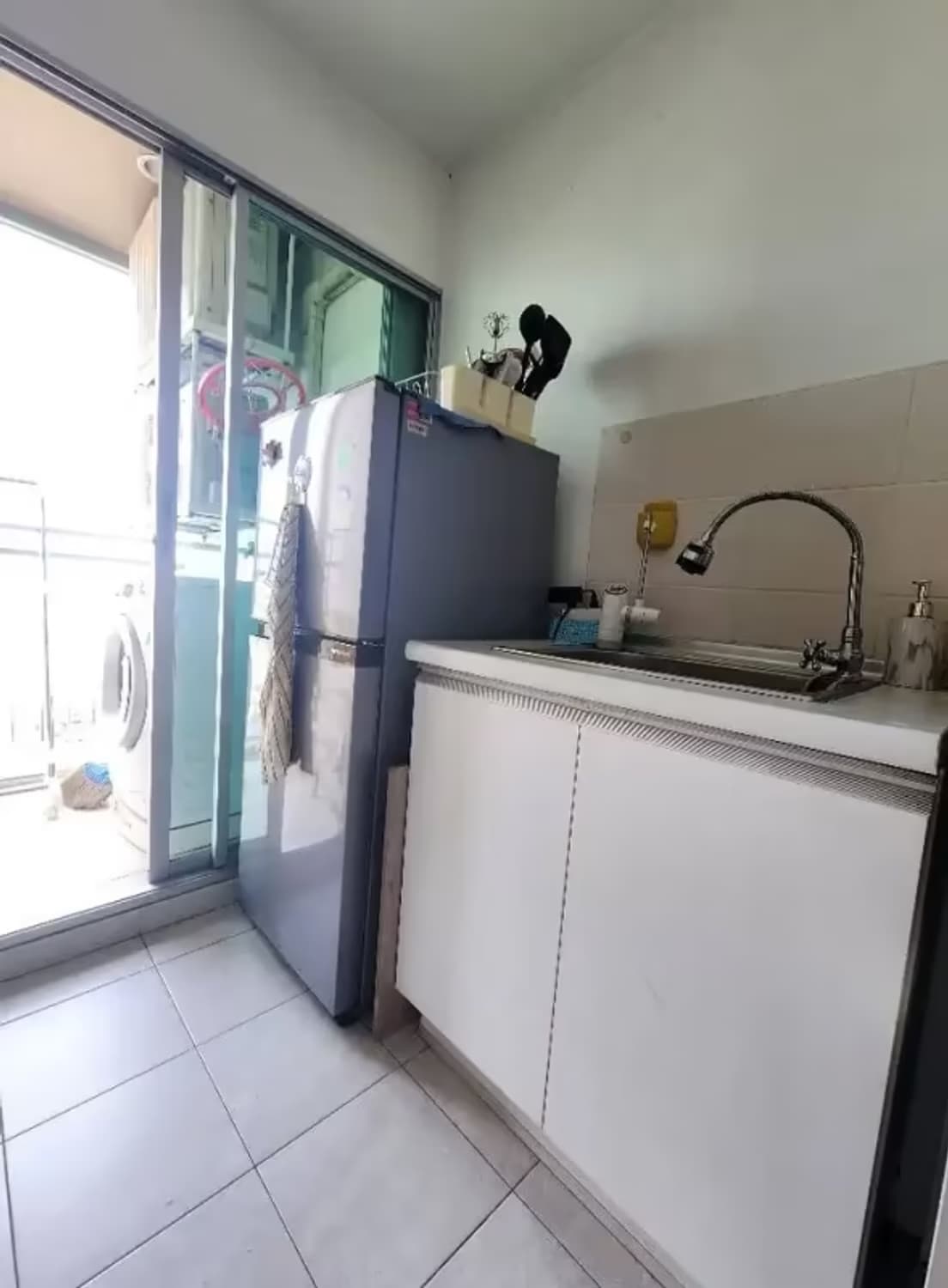 1 Bedroom Condo - Image 2