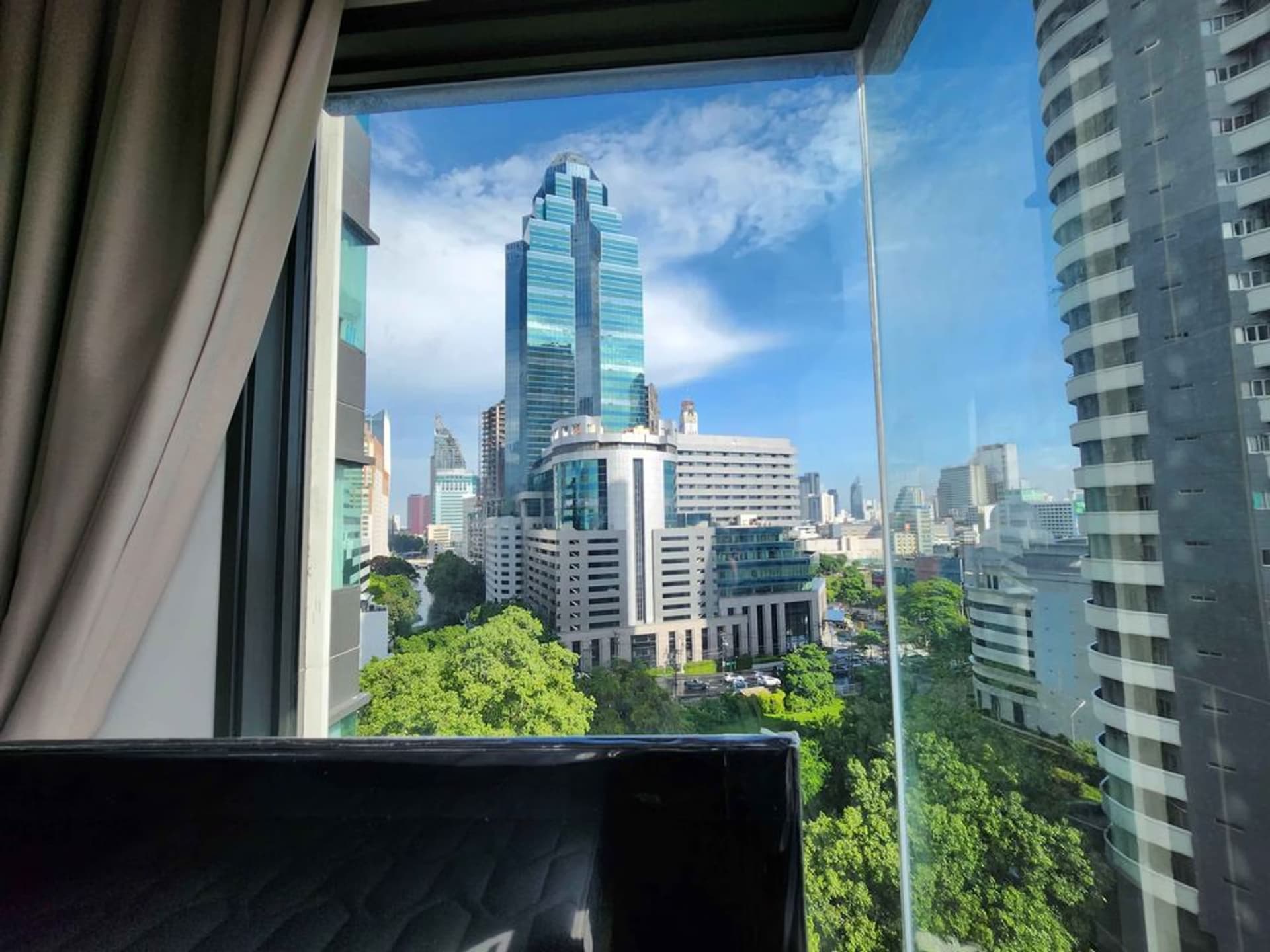 1 Bed Condo for Rent  Near Phloen Chit BTS - Image 9