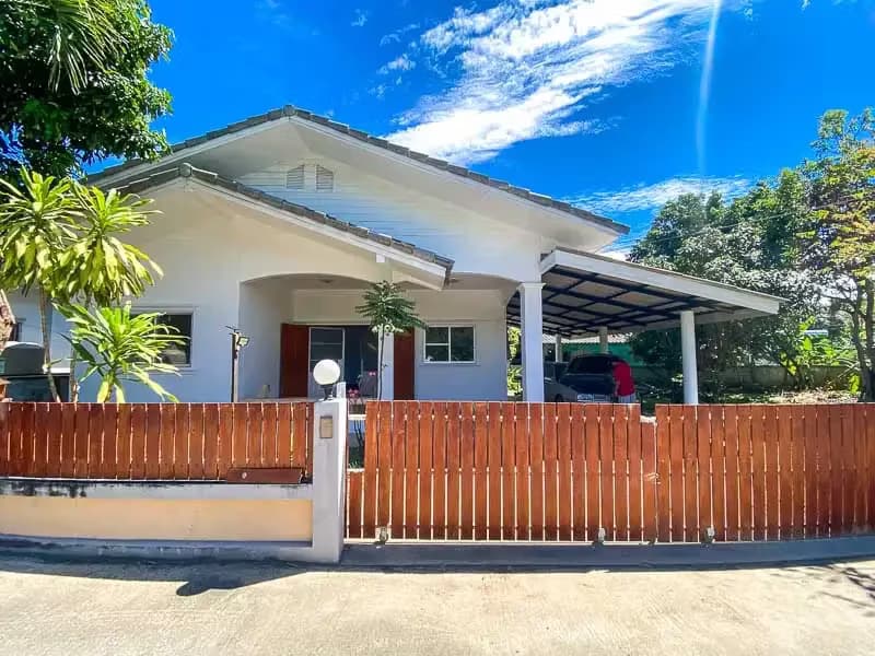 2 Bedroom House
