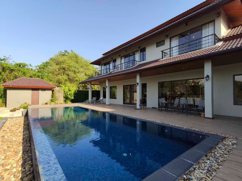 4 Bed House for Rent in Hang Dong