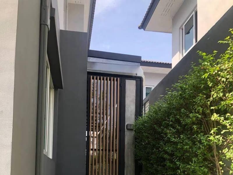 4 Bed House for Rent in Bang Phli