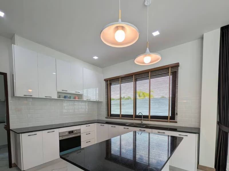 4 Bed House for Sale in Hang Dong District