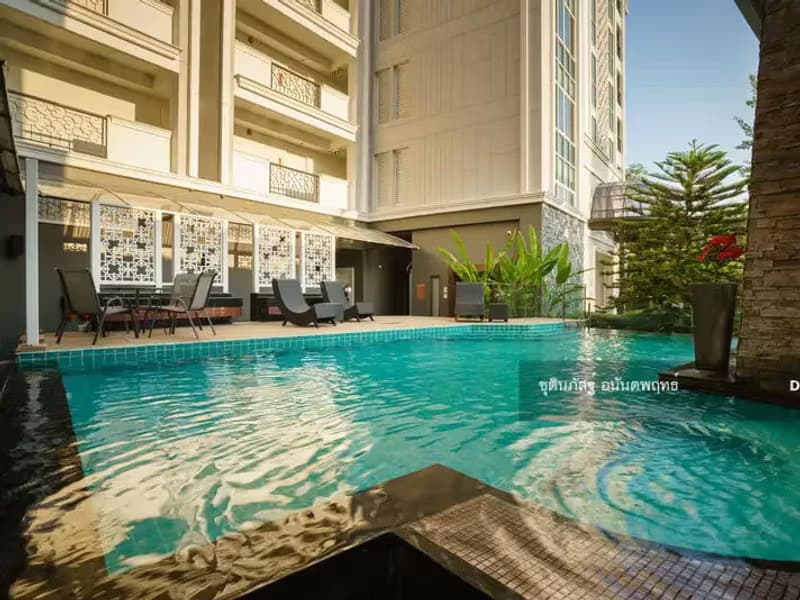 1 Bedroom Condo