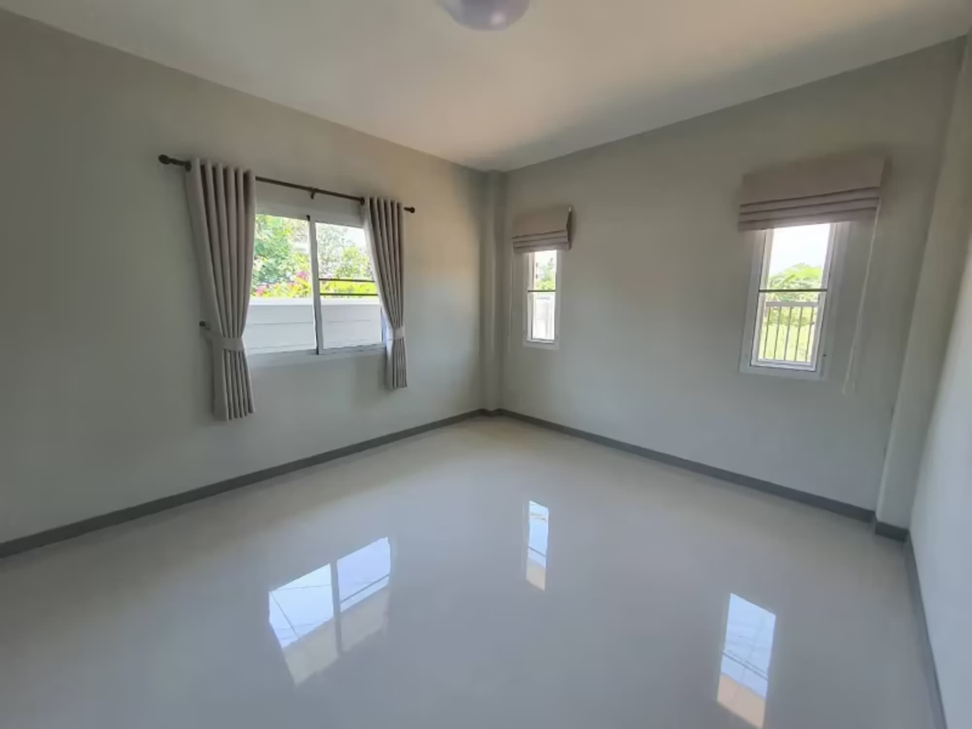 3 Bedroom House - Image 7