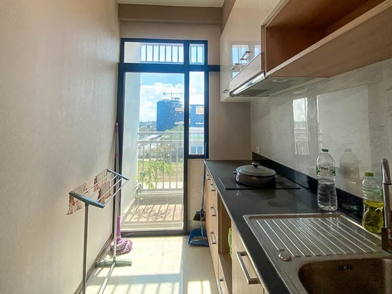 1 Bedroom Condo