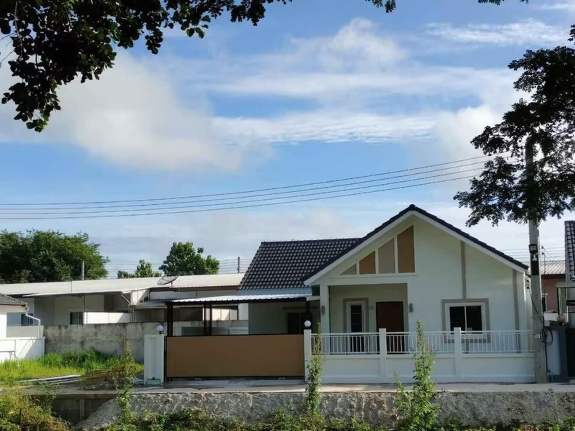 3 Bedroom House - Image 10