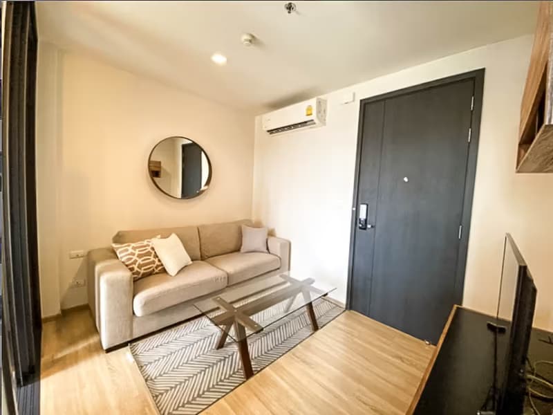 1 Bedroom Condo for Rent at The Base Garden Rama 9