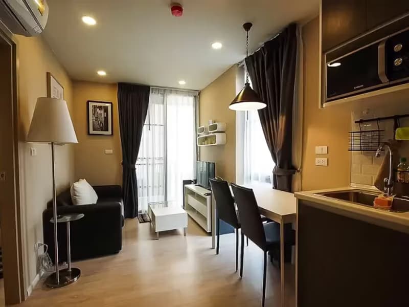 1 Bedroom Condo