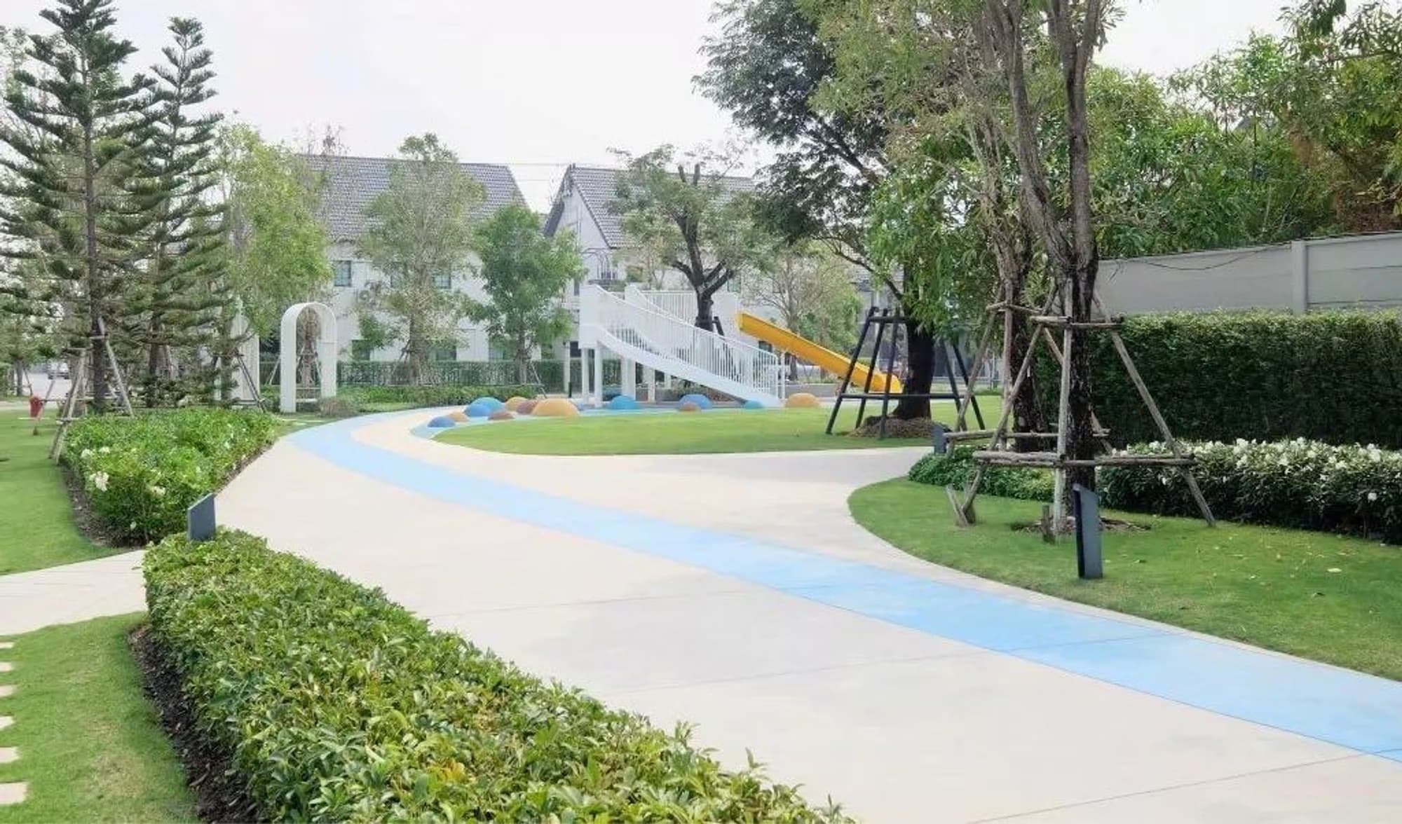4 卧室 别墅 用于 出租 在 Bang Phli, Samut Prakan - Image 3