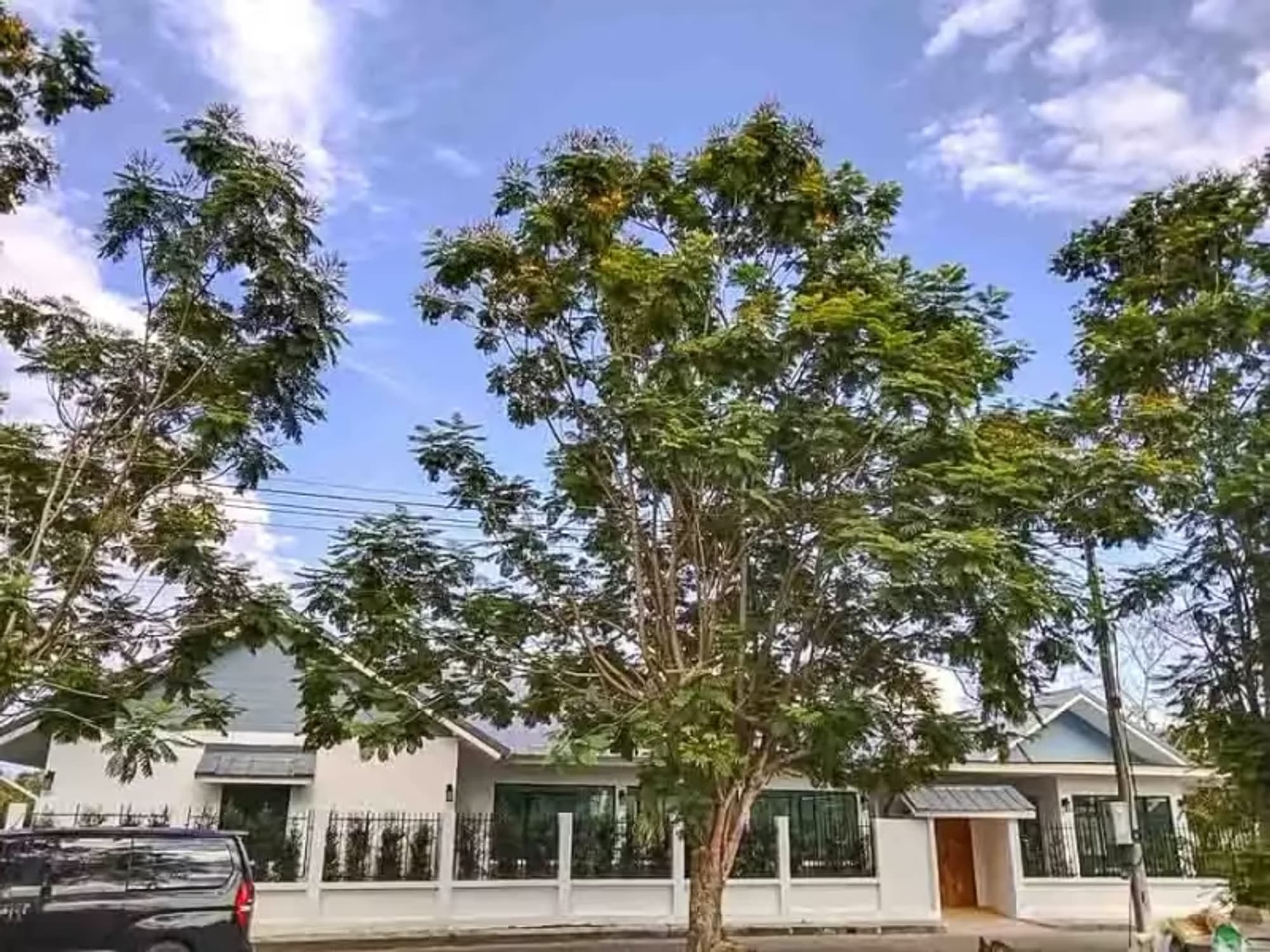 4 Bedroom House - Image 11