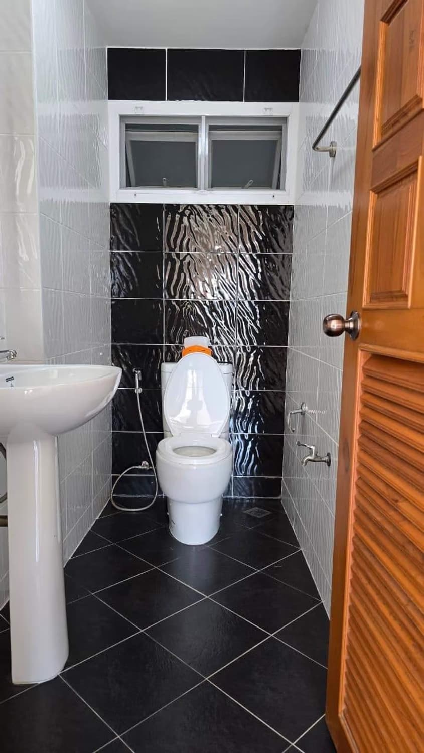 3 Bed House for Rent in Doi Saket - Image 12