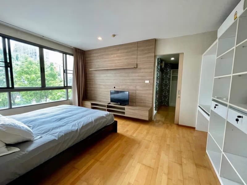 2 Bed Condo for Sale in Khlong Toei