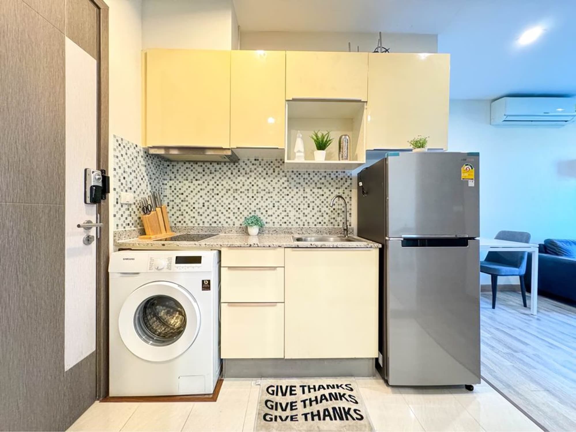 Condo for Sale at Prime Square - Image 8