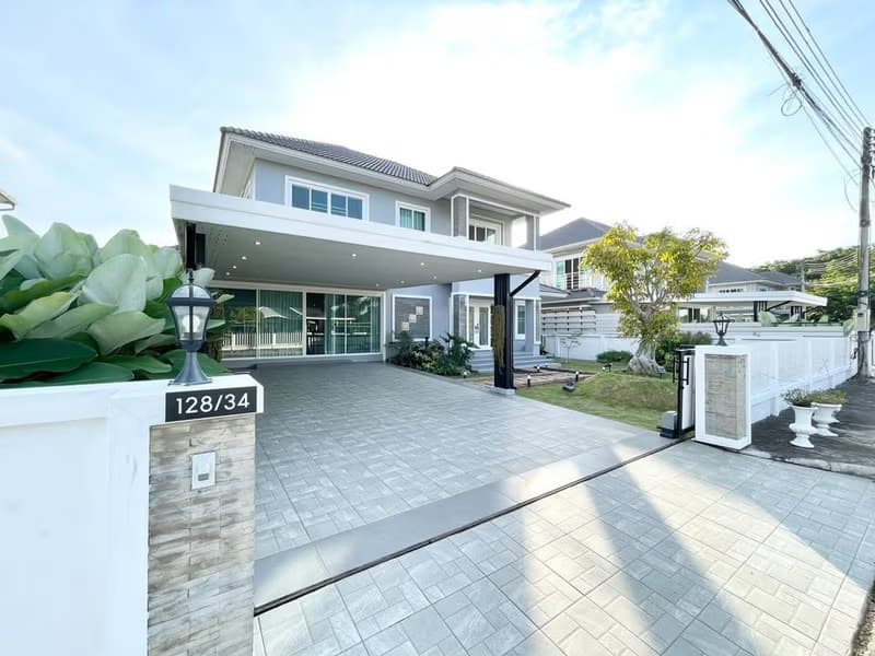 4 Bed House for Rent in San Sai