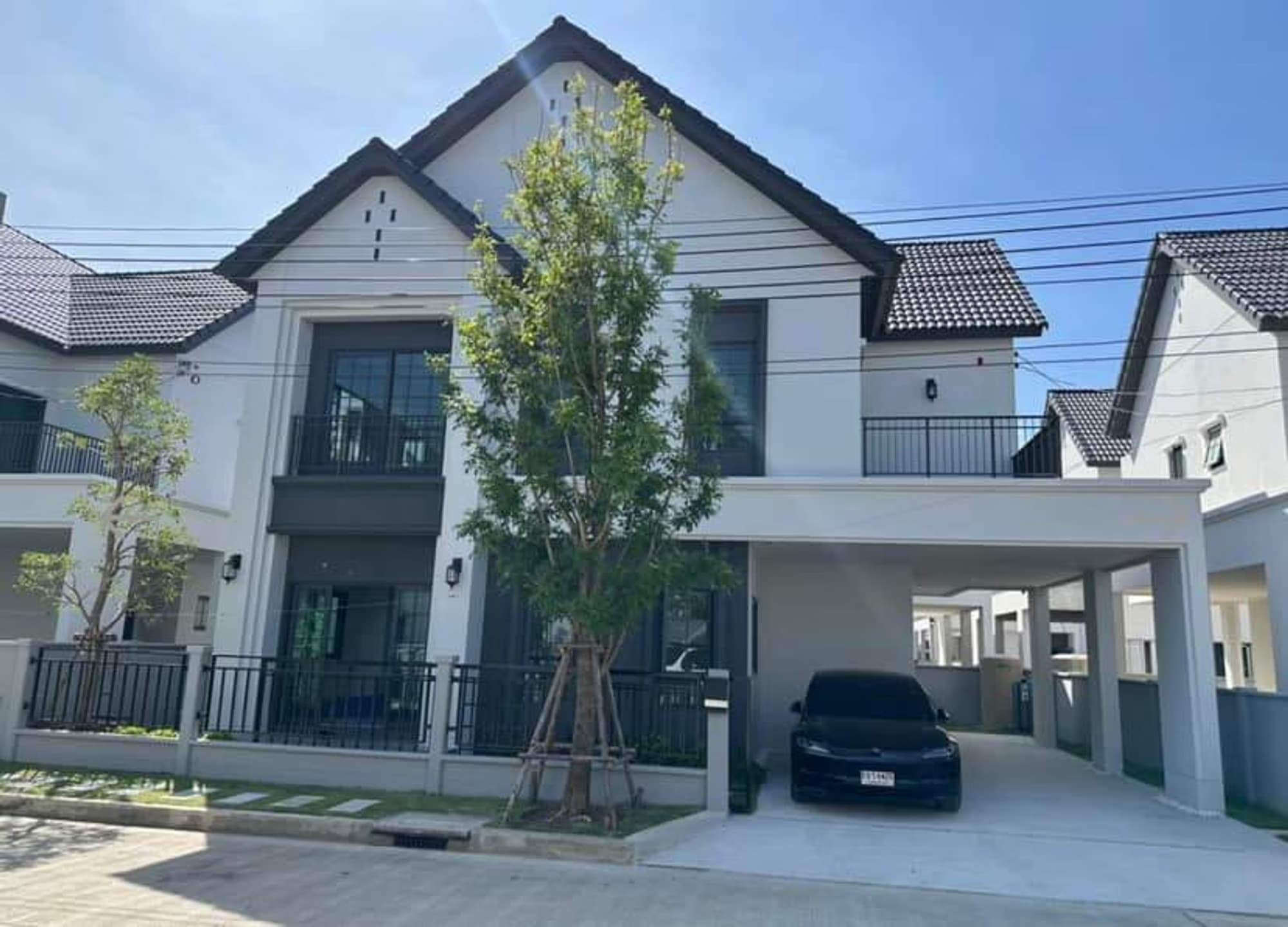 4 ห้องนอน บ้าน สำหรับ จำหน่าย ใน Bang Phli, Samut Prakan - Image 1
