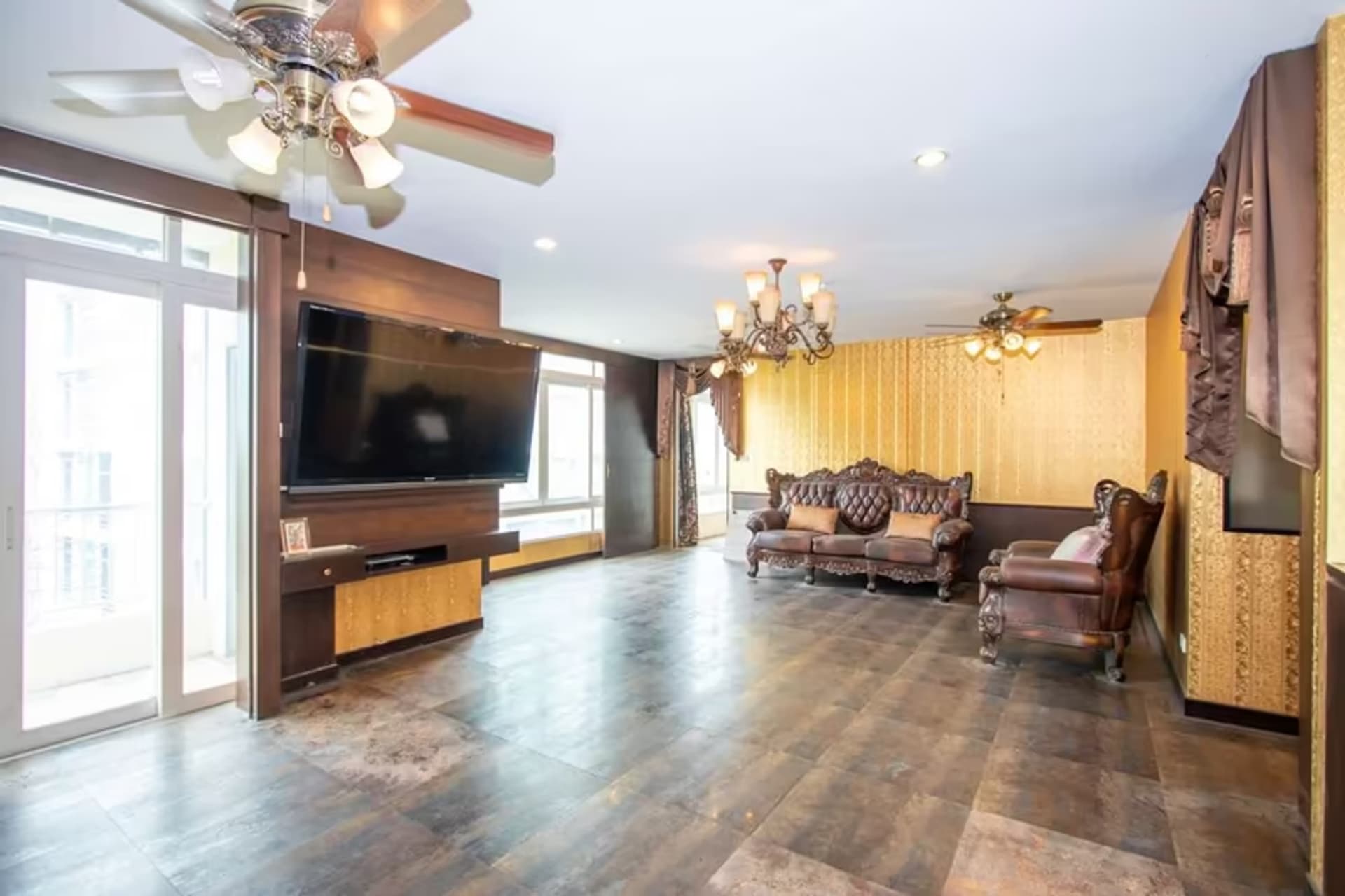 3 Bedroom Condo - Image 8