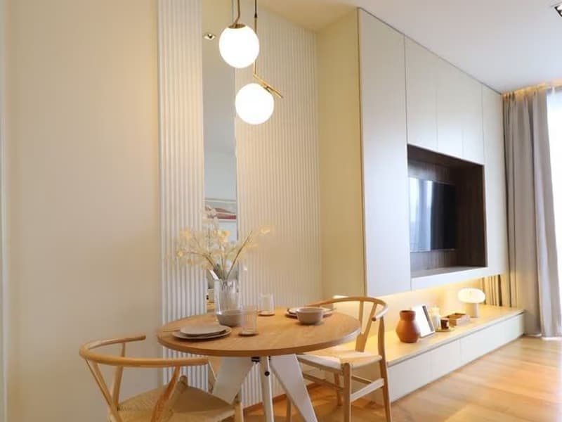 1 Bedroom Condo