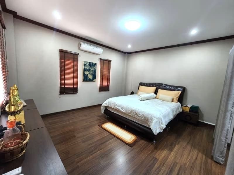 4 Bed House for Rent and Sale in San Kamphaeng District