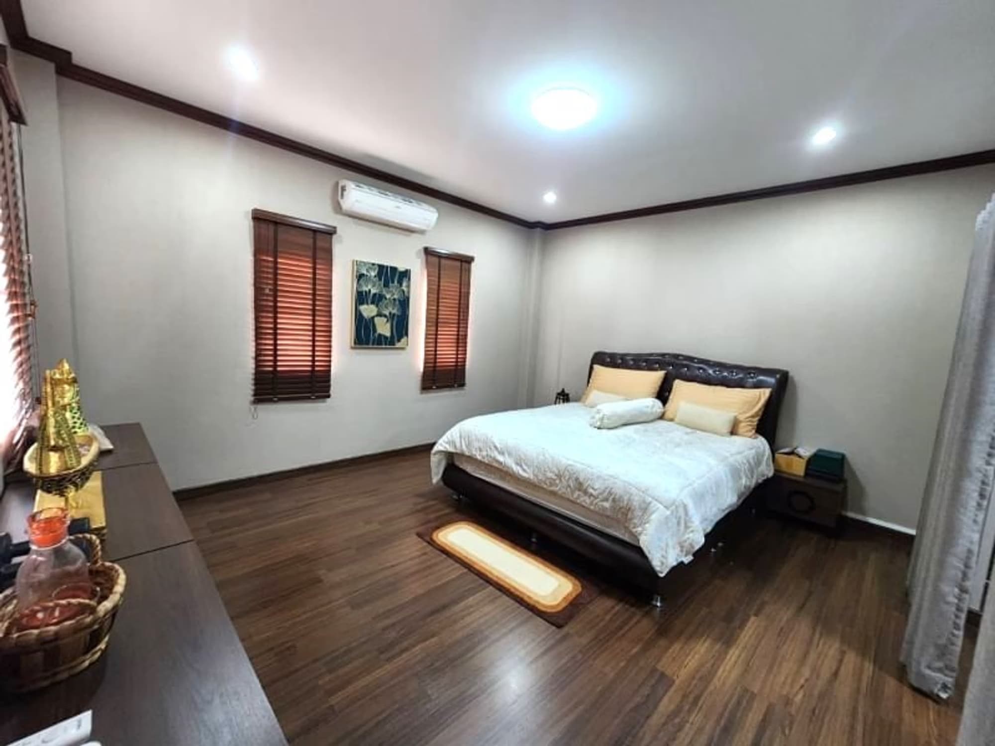 4 Bed House for Rent and Sale in San Kamphaeng District - Image 6