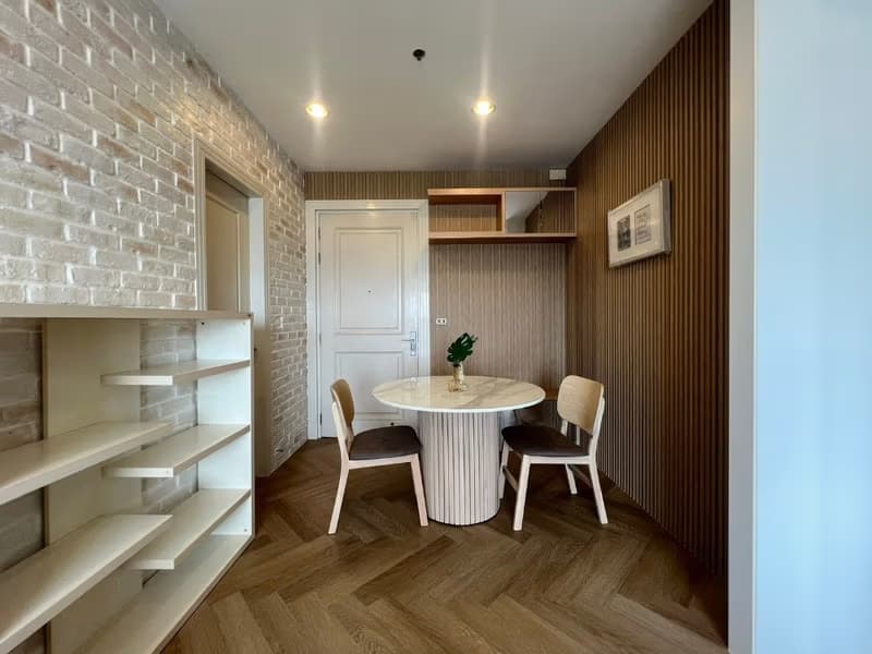 1 Bed Condo for Rent in Khlong San