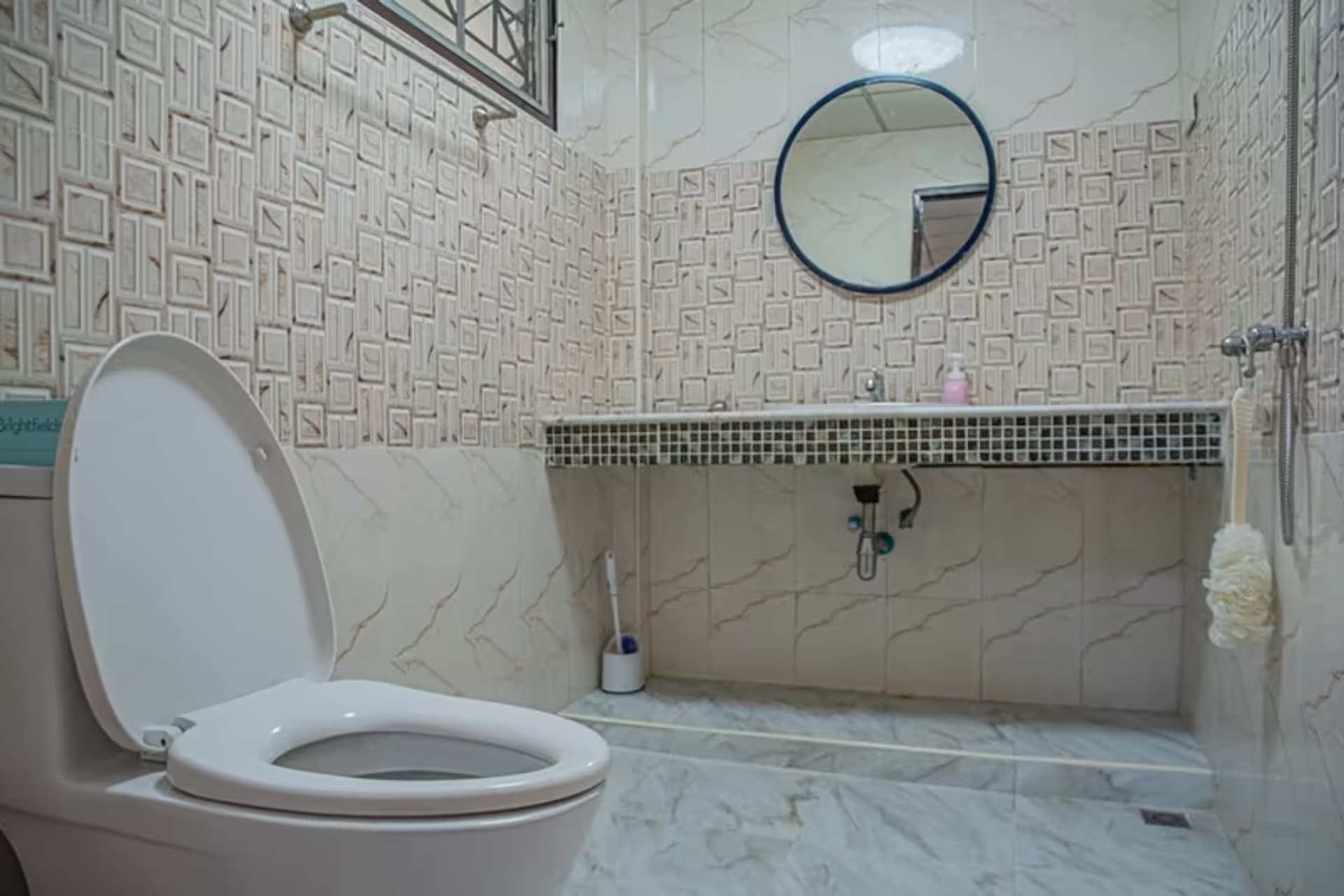  - Image 11