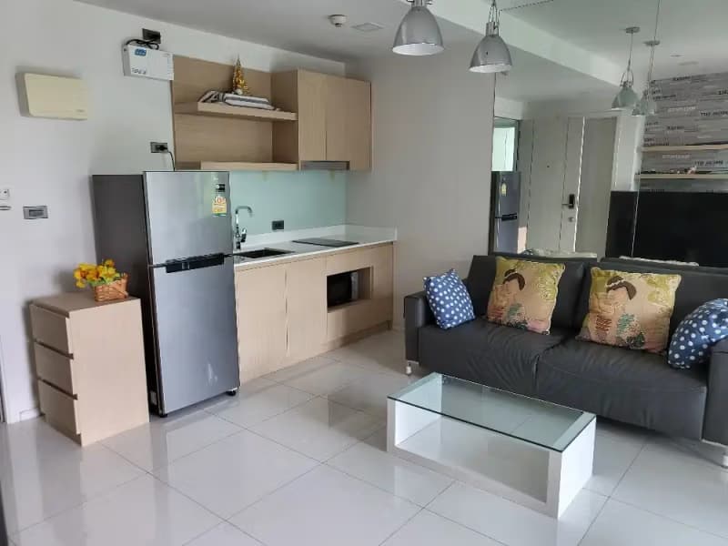 1 Bedroom Condo