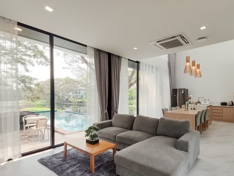 5 Bedroom House
