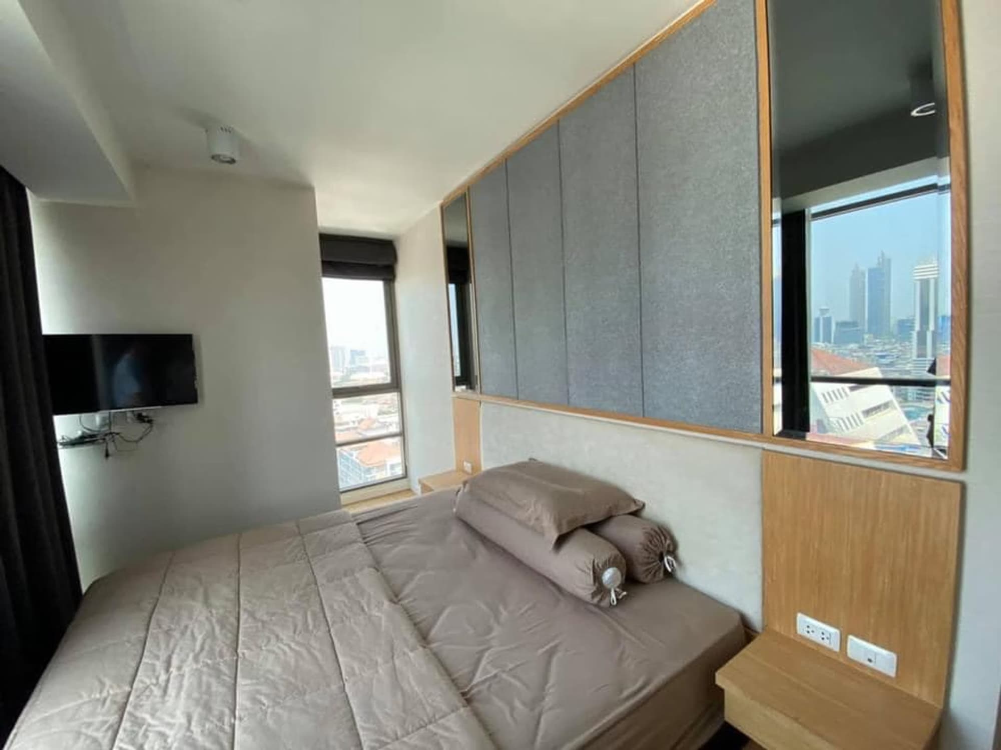 Condo for Rent at SIAMESE SURAWONG - Image 7