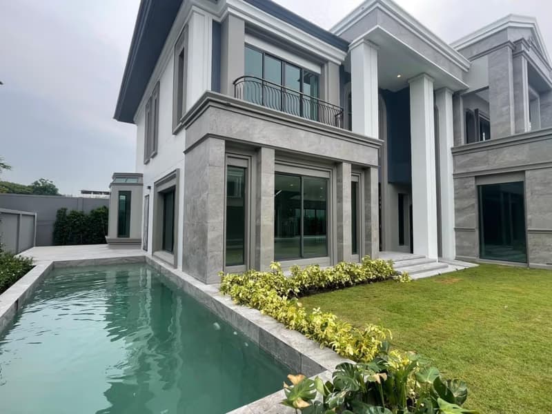 5 Bed House for Sale in Mueang Samut Prakan