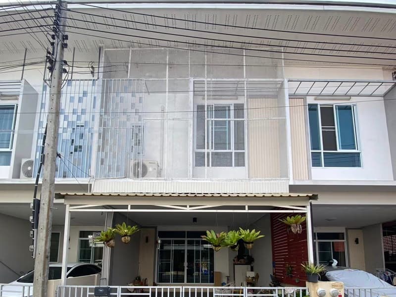 3 Bed House for Rent in Saraphi