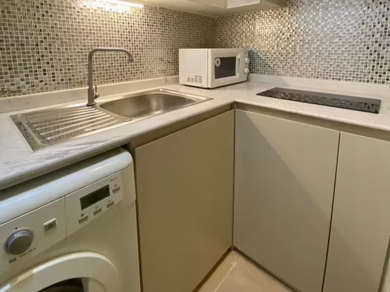 Condo for Sale, Rent at Omni Tower Sukhumvit Nana