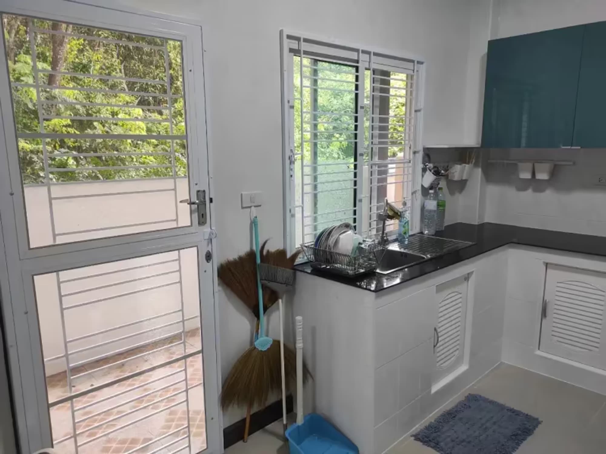 3 Bedroom House - Image 4