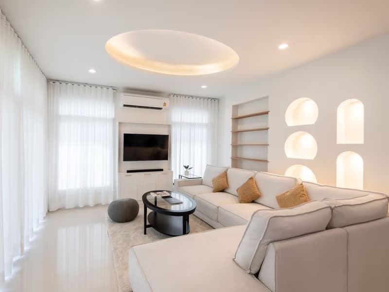 4 Bed House for Rent and Sale in Saphan Sung