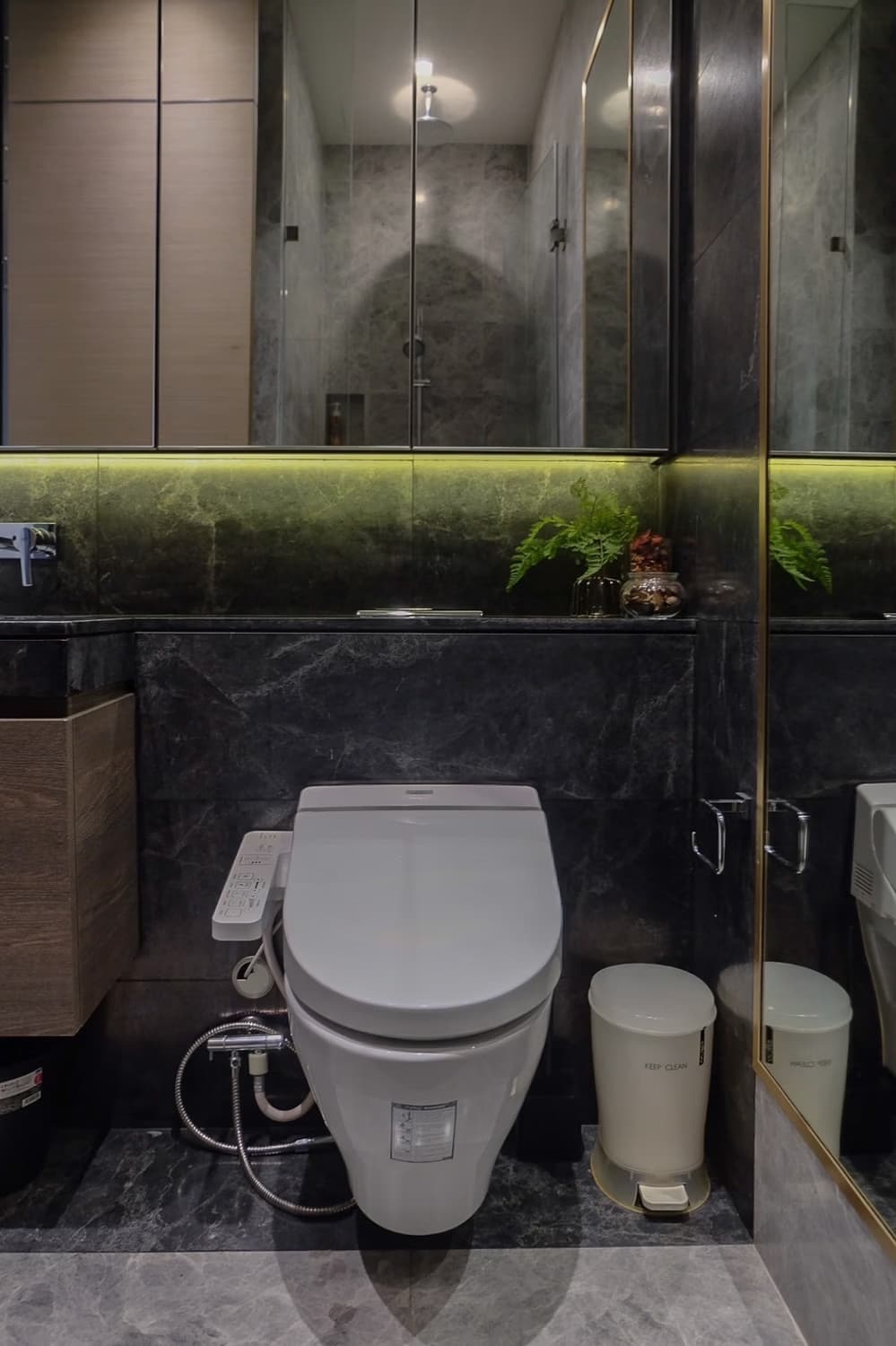 Condo for Rent at 28 Chidlom by SC Asset - Image 9