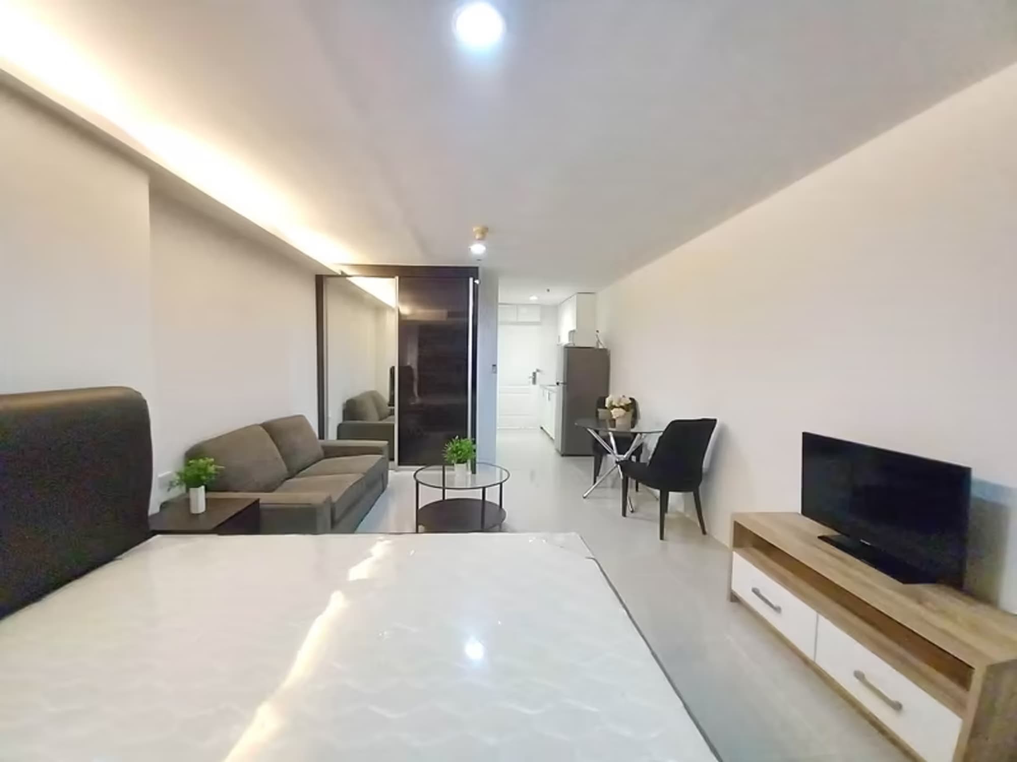 Condo for Rent at The Capital Sukhumvit 30/1 - Image 2