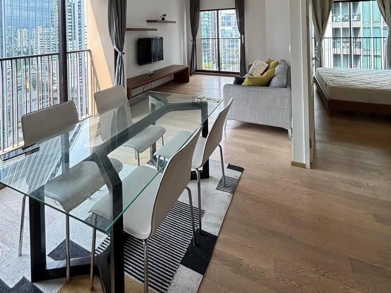 2 Bed Condo for Rent in Khlong Toei