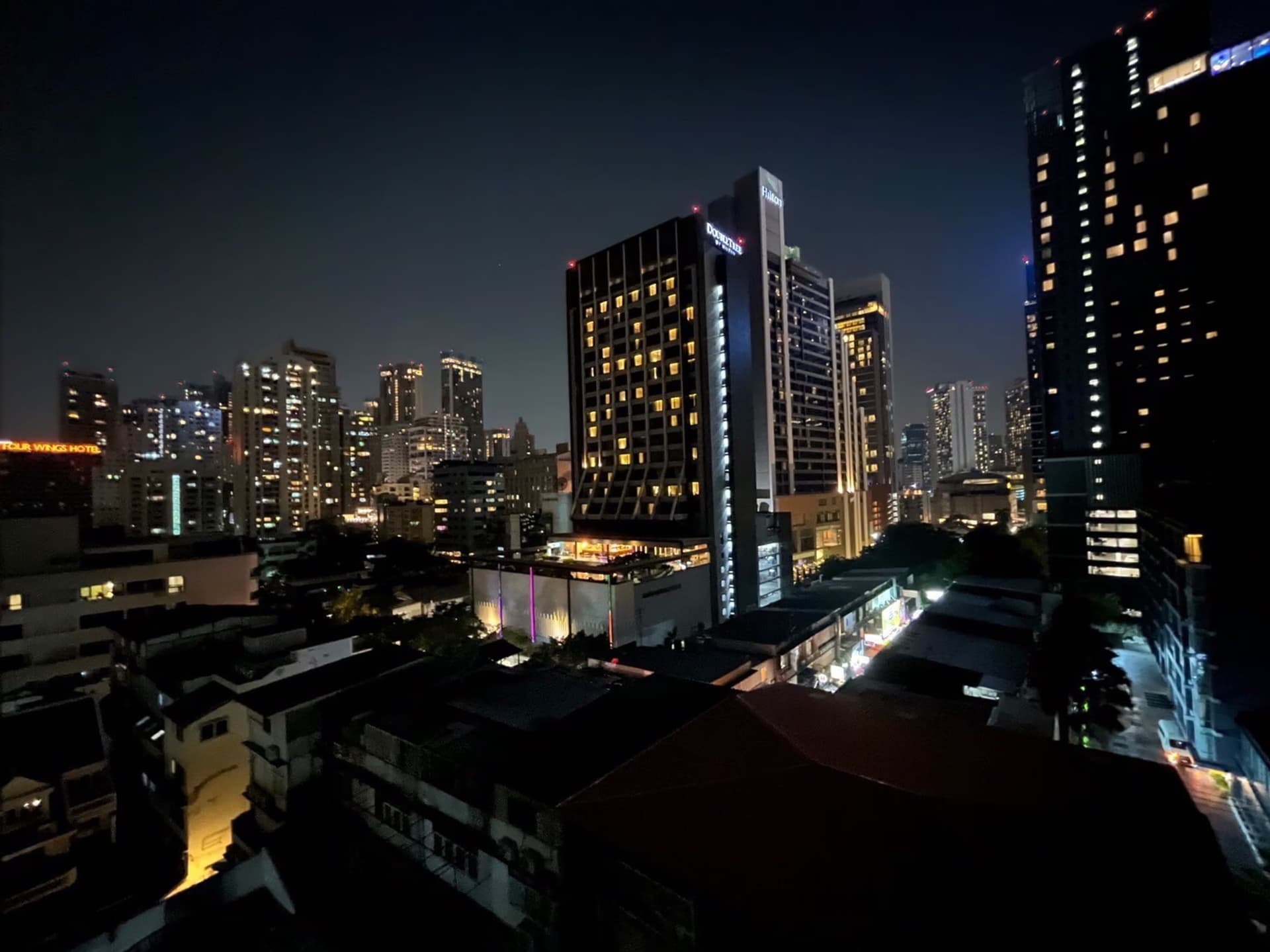 1 Bed Condo for Rent in Khlong Toei - Image 12