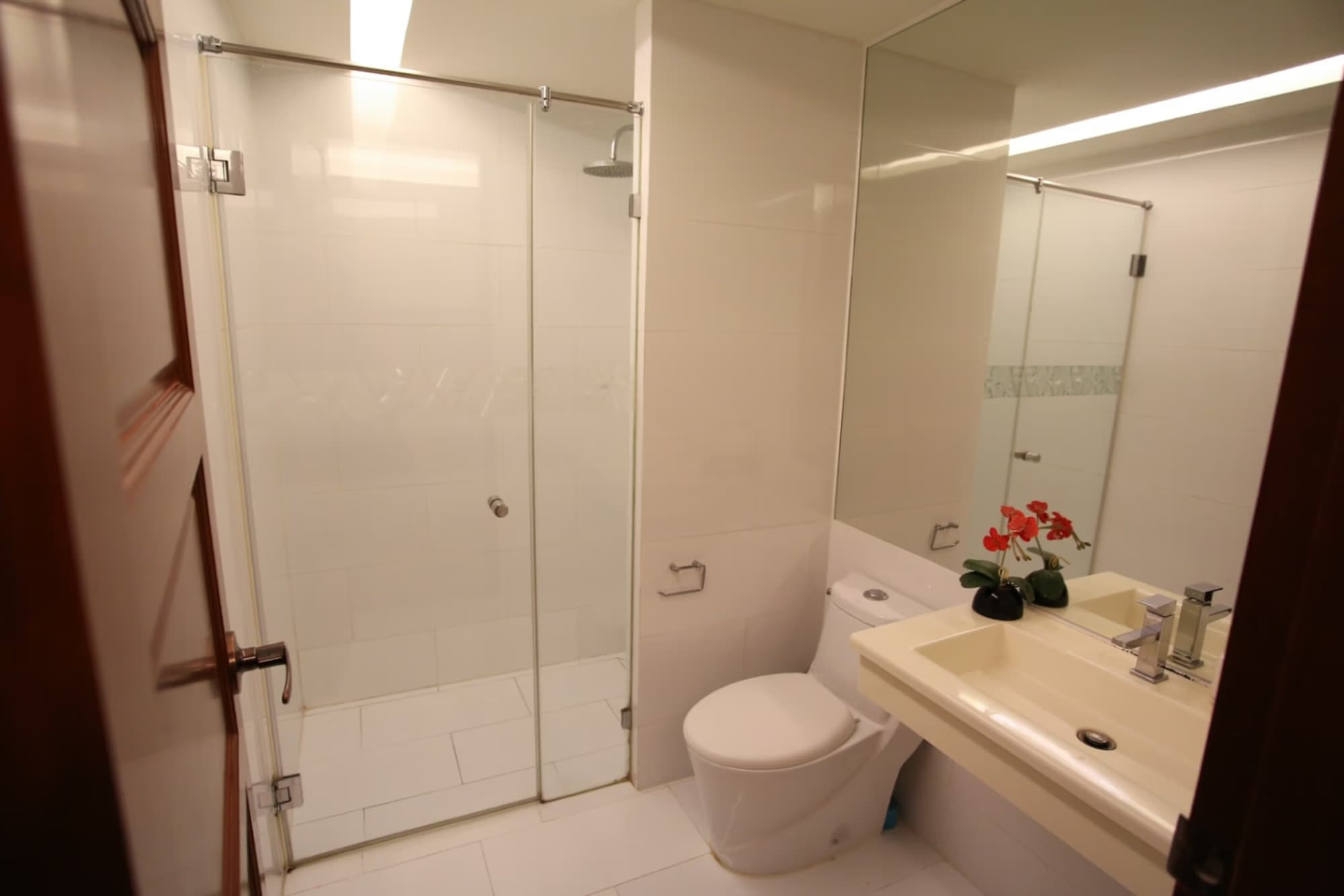 1 Bedroom Condo - Image 6
